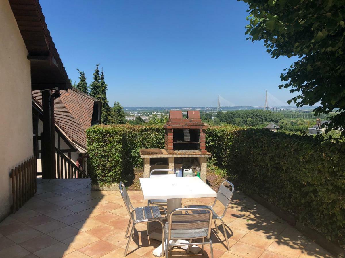 Aux Lettres Du Lavoir La Rivière-Saint-Sauveur Exteriör bild