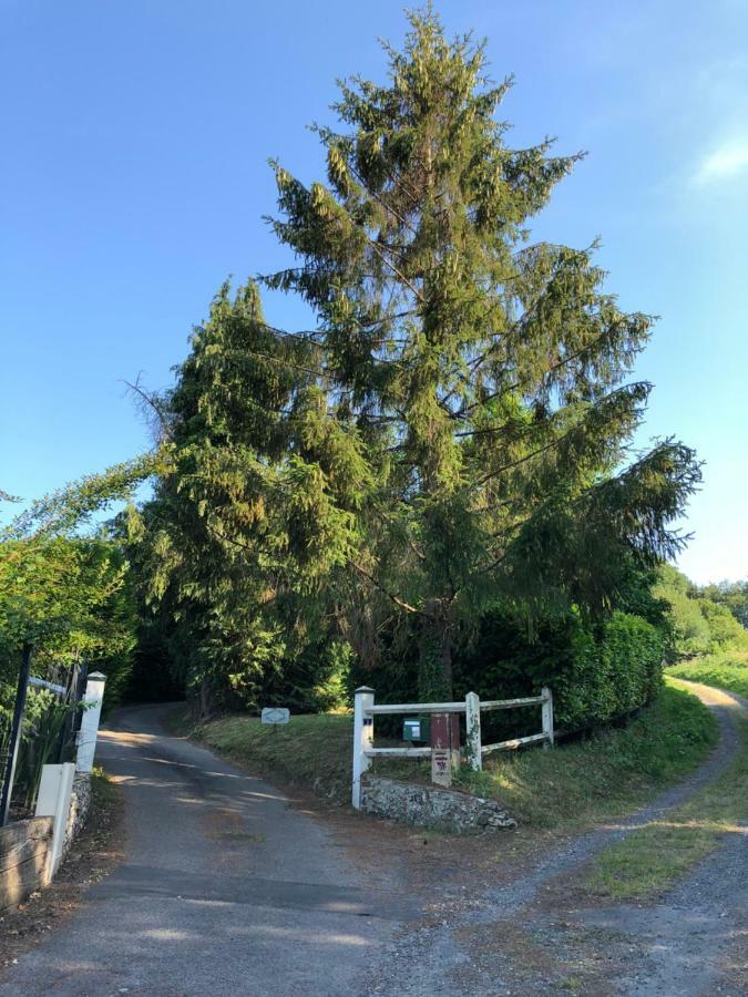Aux Lettres Du Lavoir La Rivière-Saint-Sauveur Exteriör bild