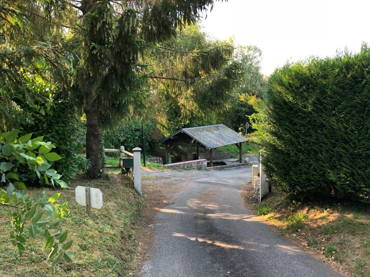 Aux Lettres Du Lavoir La Rivière-Saint-Sauveur Exteriör bild