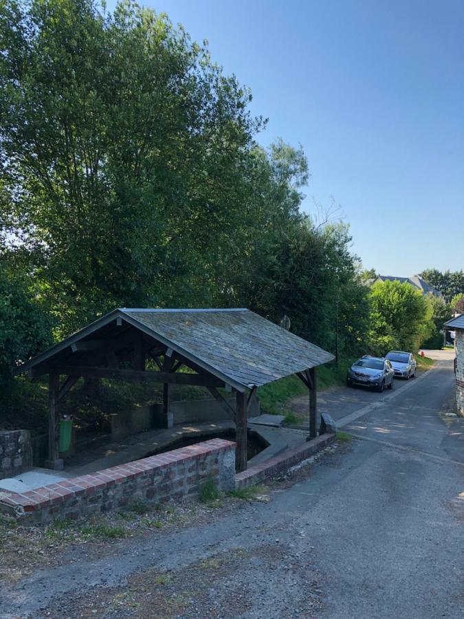 Aux Lettres Du Lavoir La Rivière-Saint-Sauveur Exteriör bild